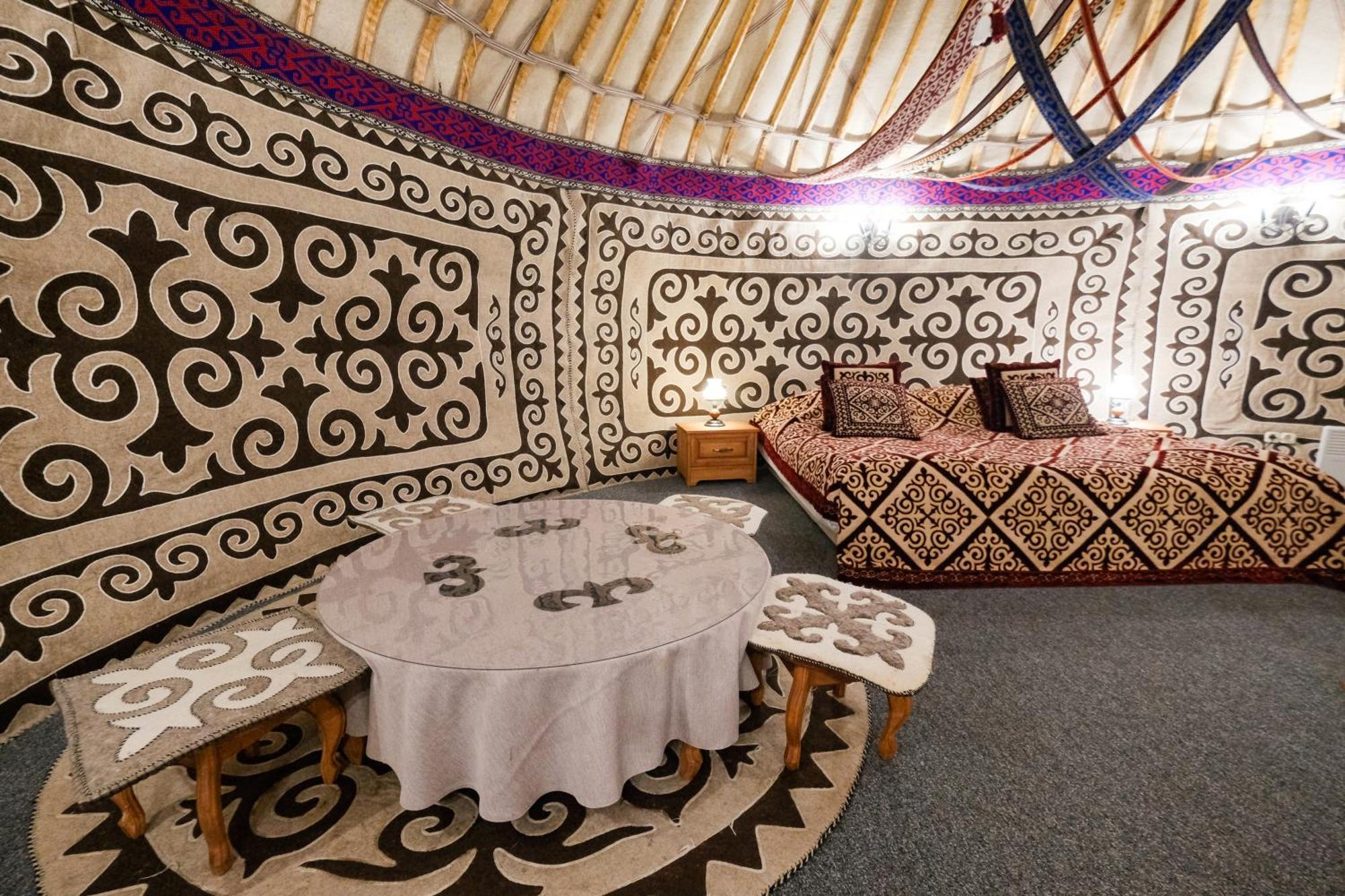 Besqaynar Oi-Qaragai Mountain Resort מראה חיצוני תמונה