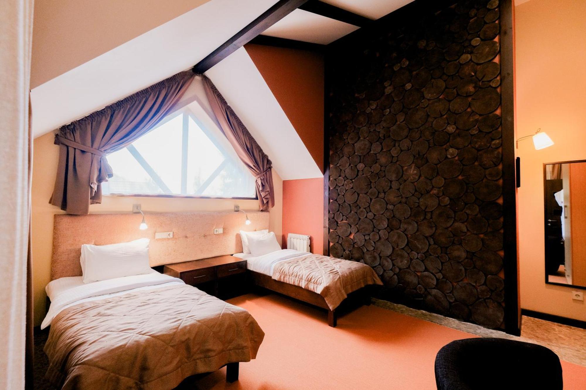 Besqaynar Oi-Qaragai Mountain Resort מראה חיצוני תמונה