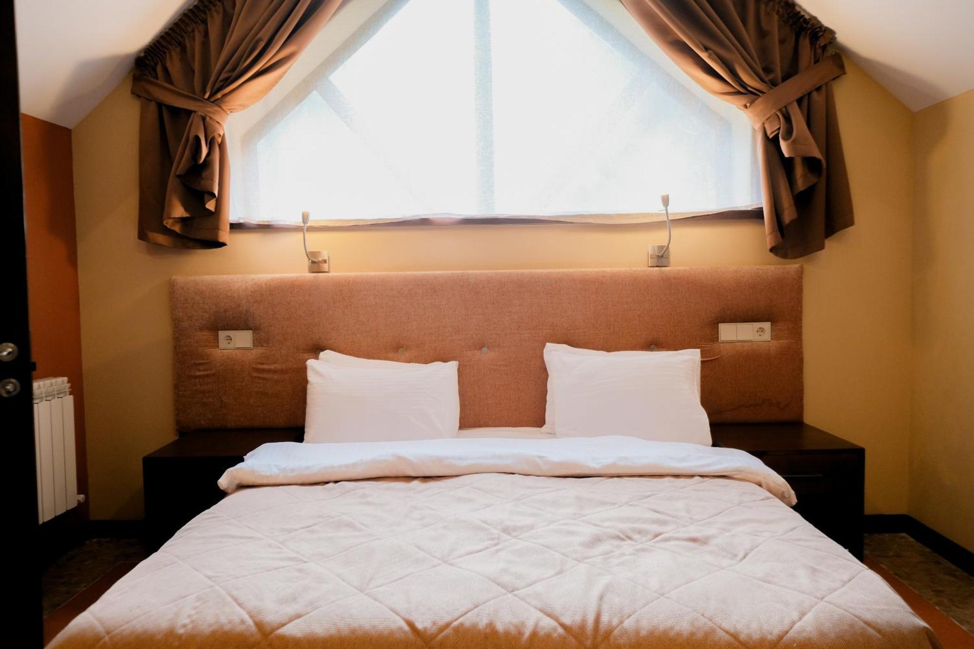 Besqaynar Oi-Qaragai Mountain Resort מראה חיצוני תמונה