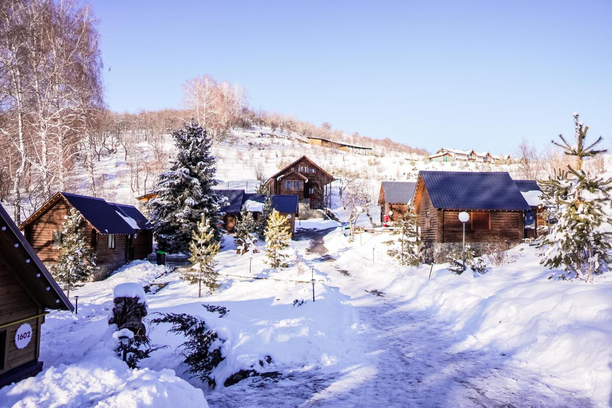 Besqaynar Oi-Qaragai Mountain Resort מראה חיצוני תמונה